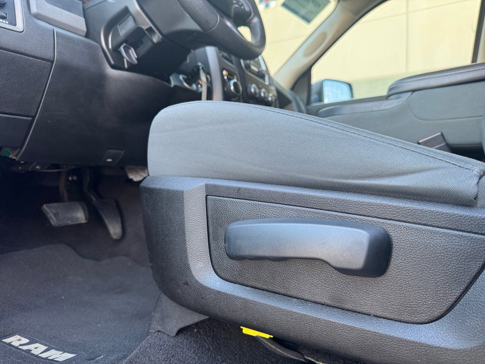 Used 2019 RAM 1500 Express image 19
