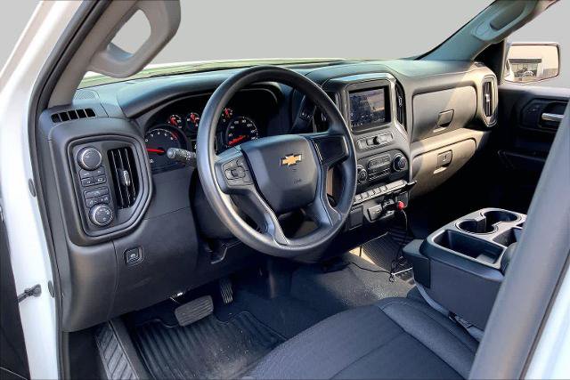 Used 2025 Chevrolet Silverado 1500 Custom w/ Turbomax Blackout Package AWD/4WD image 17