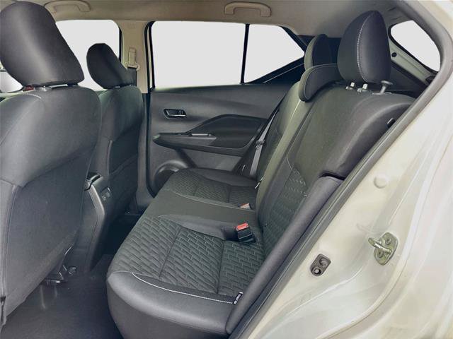 Used 2021 Nissan Kicks SV FWD image 24