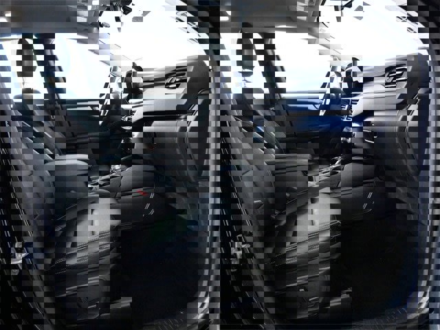 Certified 2025 Ford Escape Platinum image 10