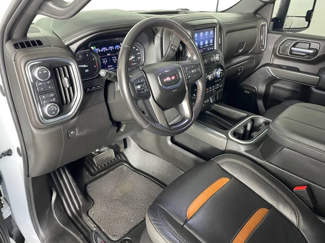 Used 2023 GMC Sierra 2500 AT4 w/ AT4 Premium Plus Package AWD/4WD image 3