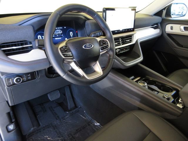 Certified 2025 Ford Explorer Active w/ Active Comfort Package image 13