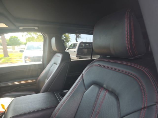 Certified 2022 Ford Expedition Limited AWD/4WD image 9