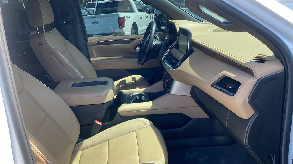 Used 2023 Chevrolet Tahoe Premier AWD/4WD image 12