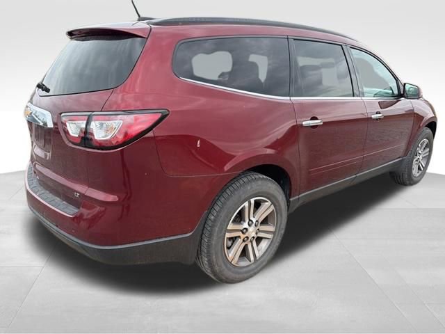 Used 2017 Chevrolet Traverse LT w/ Traveler's Package AWD/4WD image 3