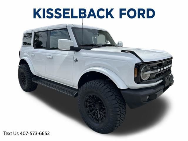 Certified 2025 Ford Bronco Outer Banks AWD/4WD image 1