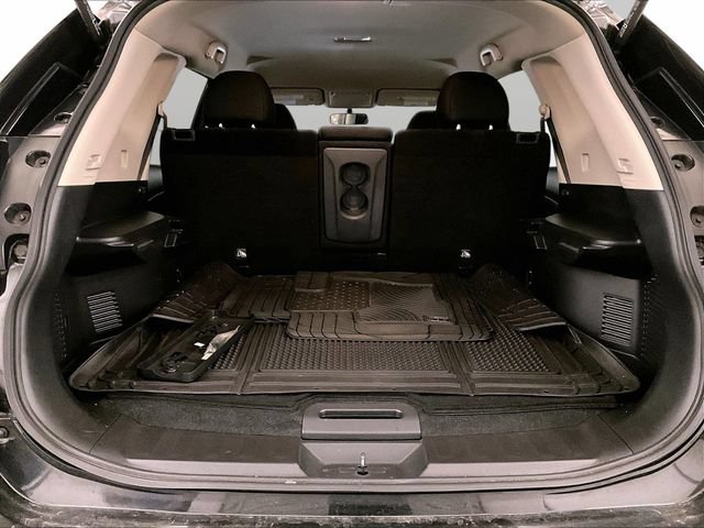 Used 2017 Nissan Rogue S w/ S Appearance Package AWD/4WD image 32