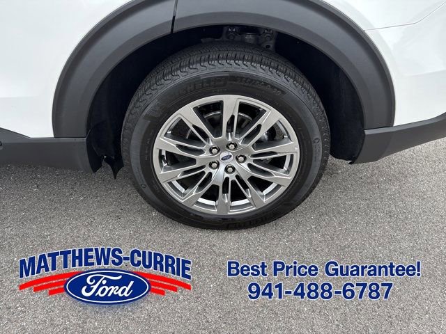 Certified 2025 Ford Explorer Platinum RWD image 16