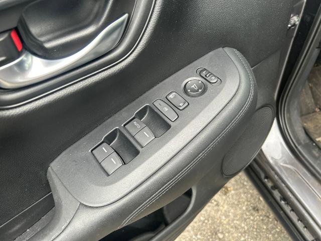 Used 2024 Honda HR-V LX image 18