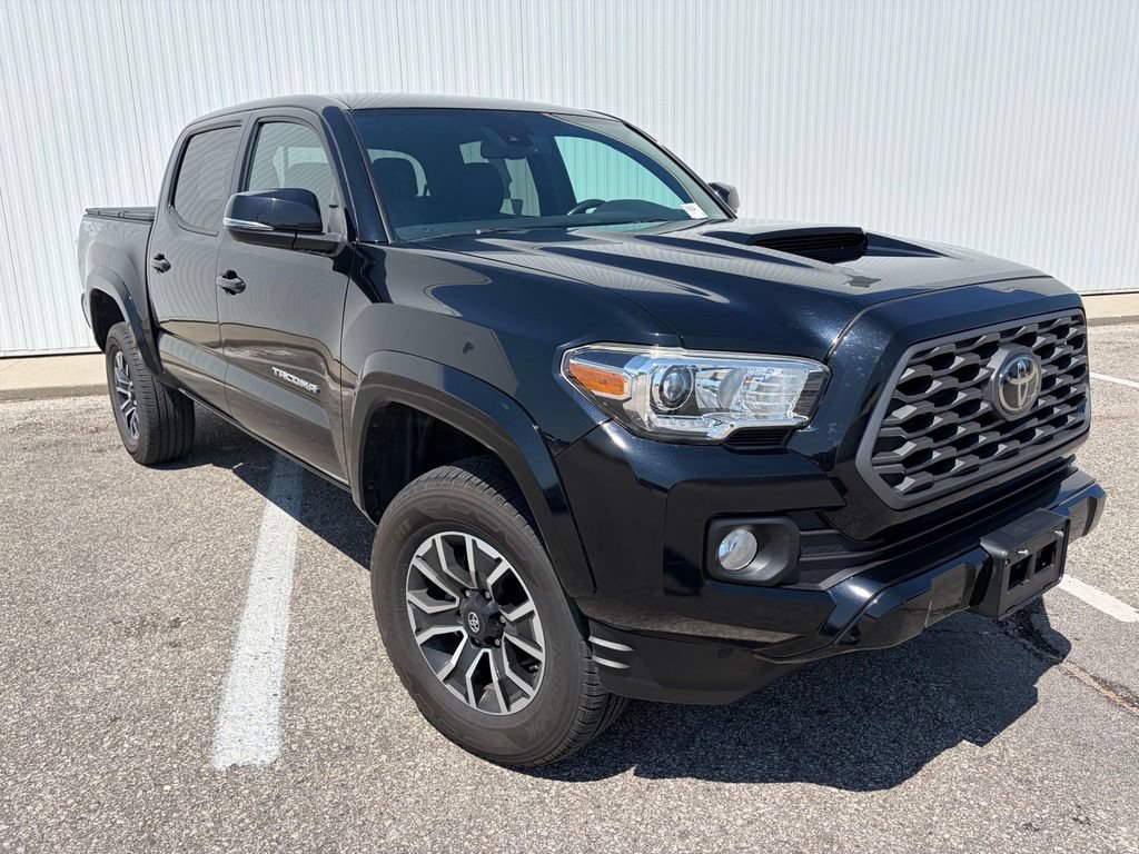Used 2020 Toyota Tacoma TRD Sport w/ Technology Package AWD/4WD image 10
