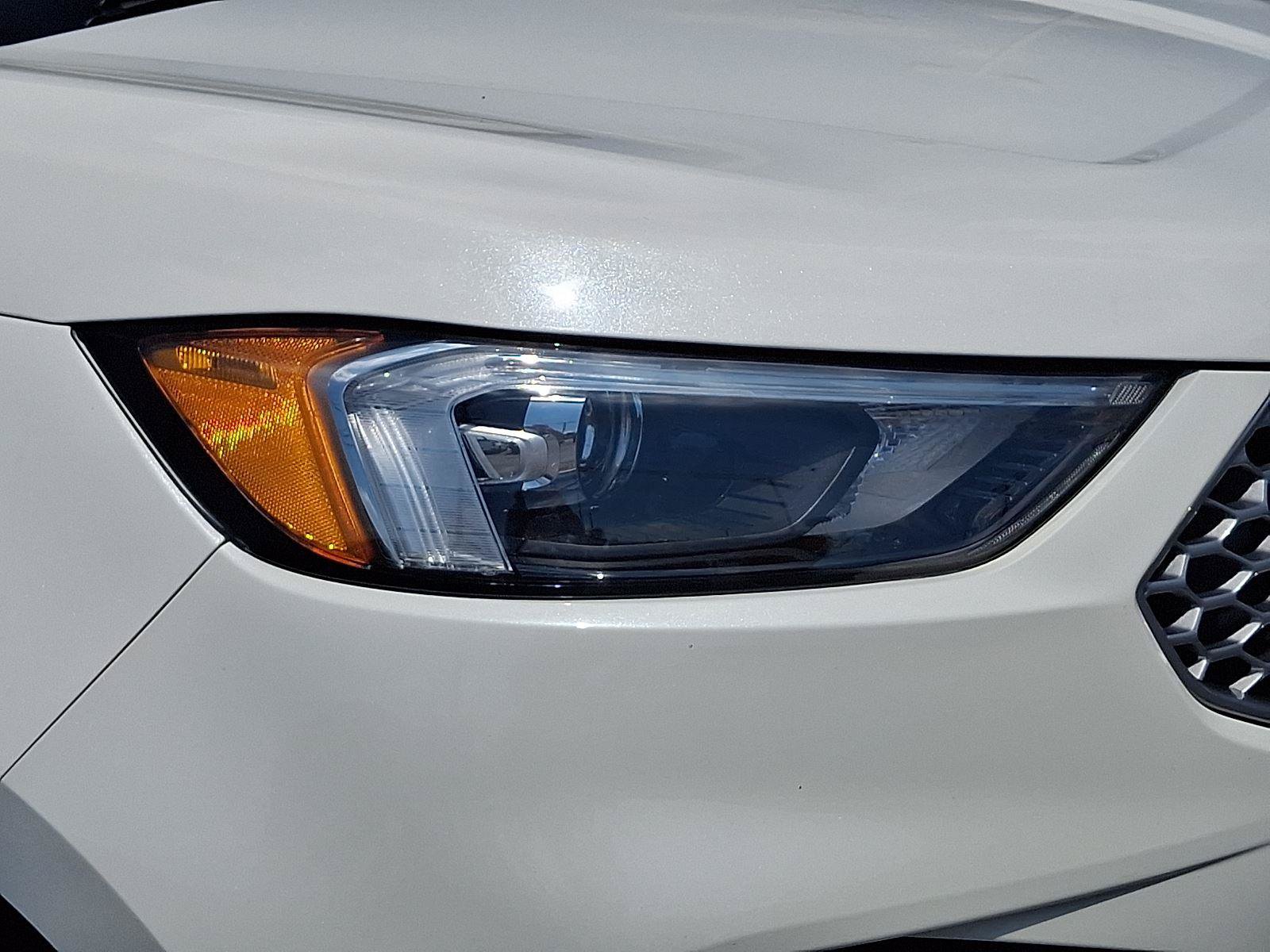 Certified 2023 Ford Edge SEL w/ Convenience Package AWD/4WD image 9
