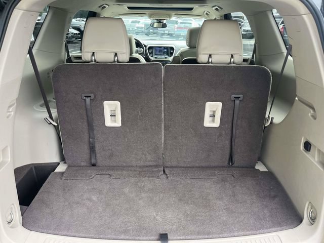 Used 2017 GMC Acadia Denali w/ Technology Package AWD/4WD image 12