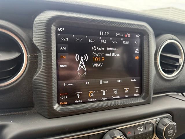 Used 2018 Jeep Wrangler Unlimited Sahara image 20