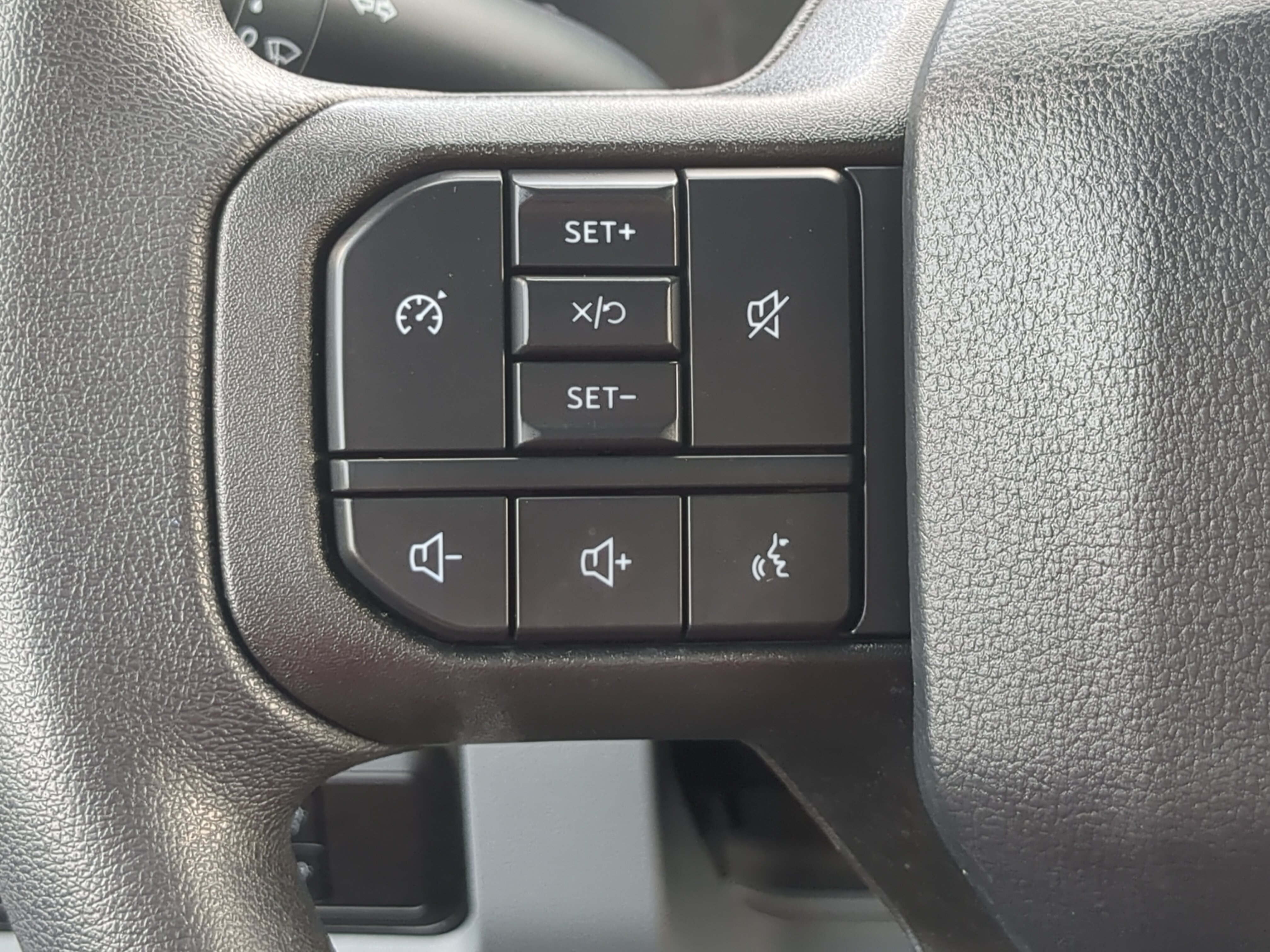 Certified 2025 Ford F350 XL w/ 360-Degree Camera Package AWD/4WD image 22