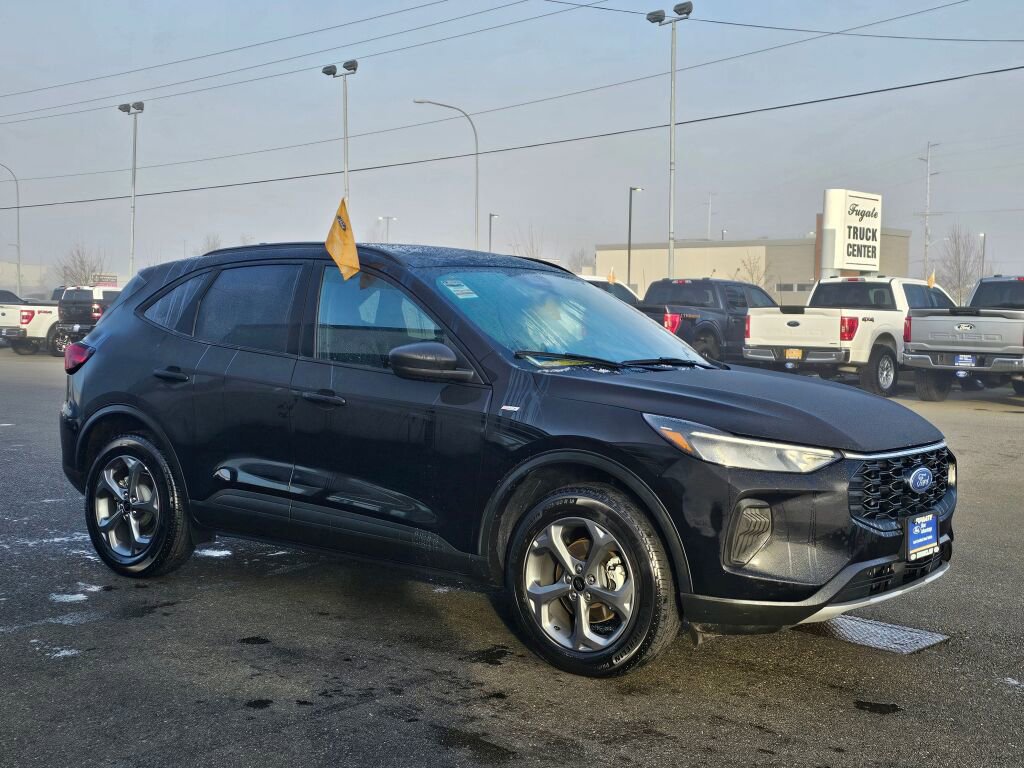 Certified 2025 Ford Escape ST-Line image 4