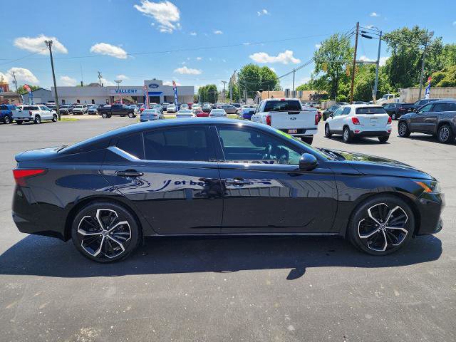 Used 2023 Nissan Altima 2.5 SR w/ SR Premium Package FWD image 6