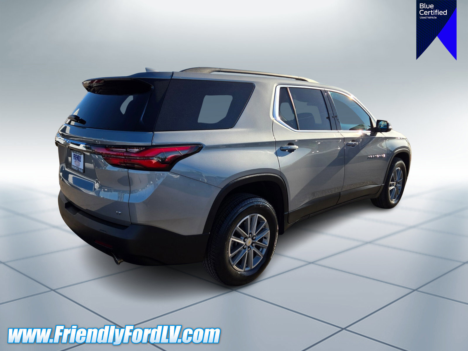 Used 2023 Chevrolet Traverse LT image 4