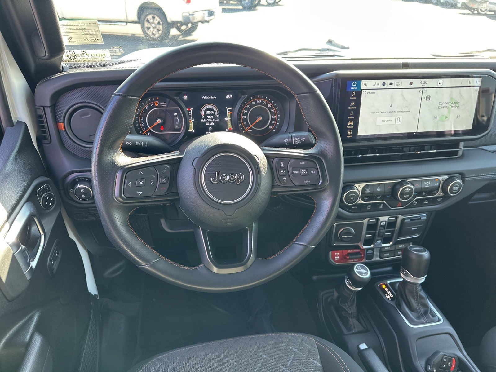 Used 2024 Jeep Gladiator Mojave w/ Safety Group image 11