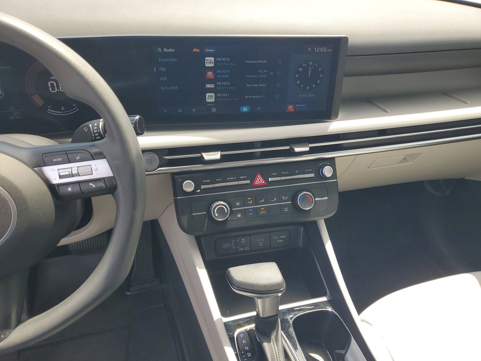 Used 2025 Hyundai Tucson SE image 21