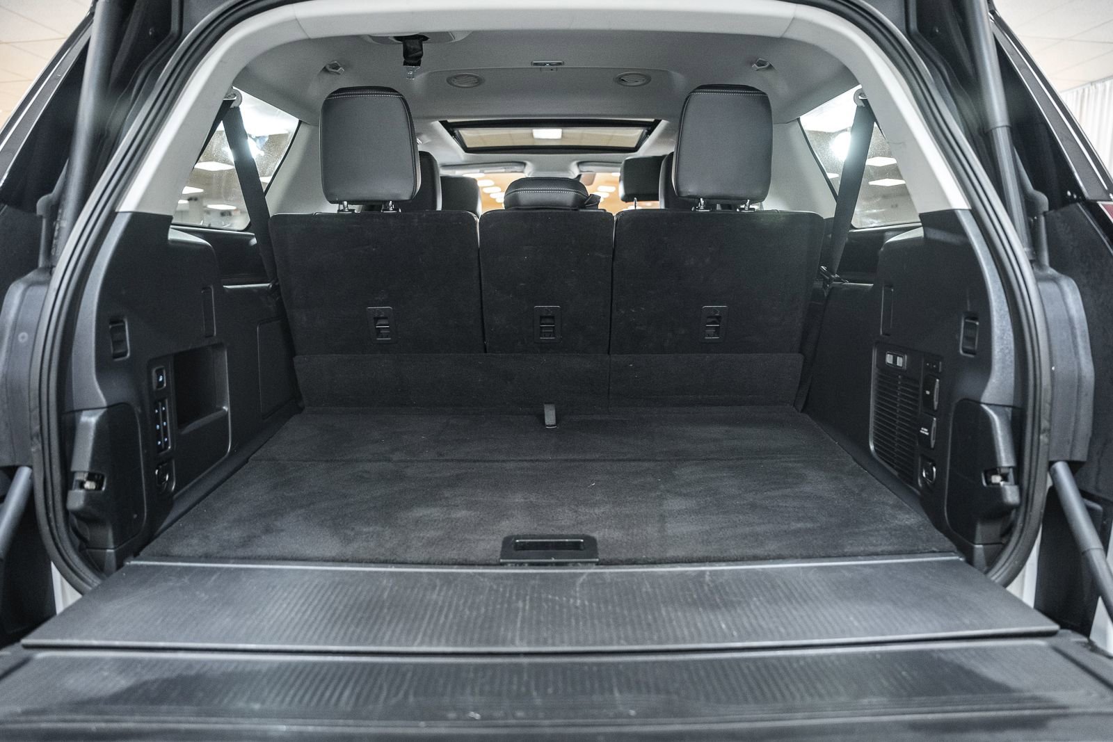 Certified 2025 Ford Expedition Max Platinum image 13