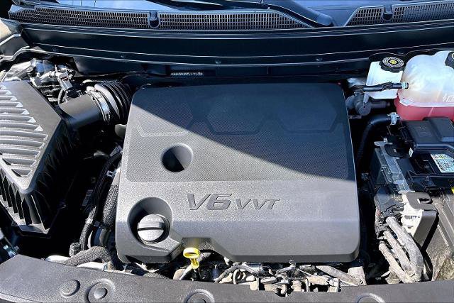 Used 2023 Buick Enclave Essence w/ Experience Buick Package FWD image 10