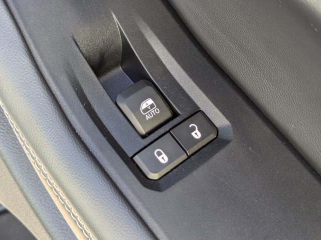 Used 2023 Jeep Grand Cherokee Altitude image 37