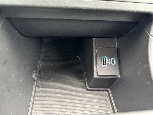 Certified 2024 Ford Edge SEL AWD/4WD image 15