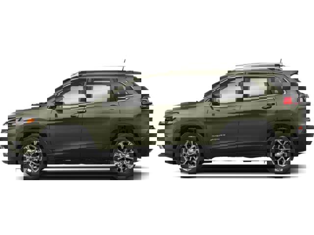 Used 2021 Jeep Cherokee Latitude Lux w/ Mopar Interior Package image 4