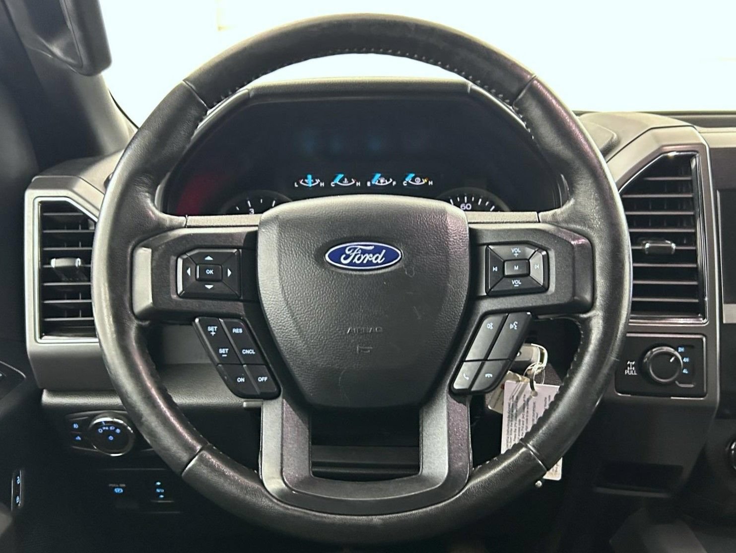 Certified 2020 Ford F150 XLT w/ Equipment Group 302A Luxury AWD/4WD image 11