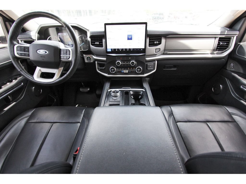 Certified 2022 Ford Expedition XLT RWD image 10