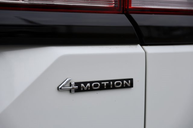 Used 2024 Volkswagen Atlas Peak Edition SEL image 10