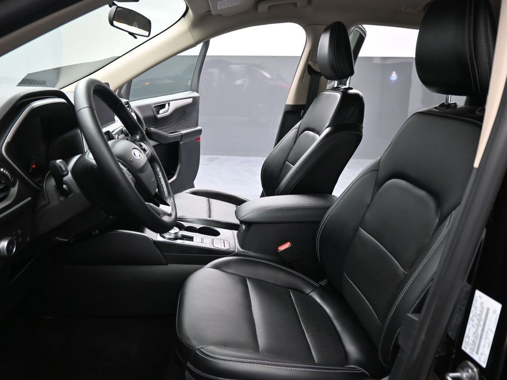 Certified 2020 Ford Escape SEL image 10