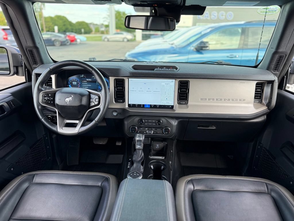 Certified 2025 Ford Bronco Outer Banks AWD/4WD image 2