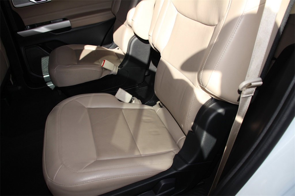 Certified 2021 Ford Explorer Limited w/ Hybrid Equipment Group 310A image 22