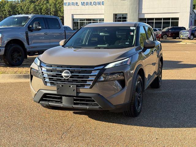 Used 2025 Nissan Rogue SV FWD image 3