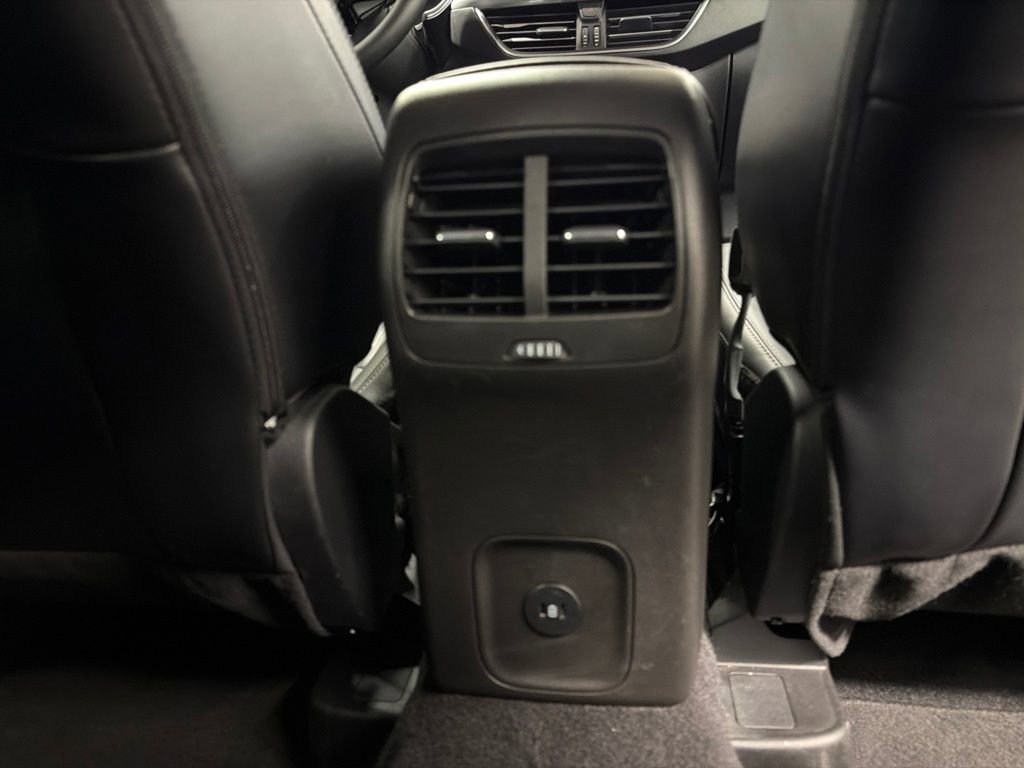 Certified 2025 Ford Escape Platinum AWD/4WD image 12