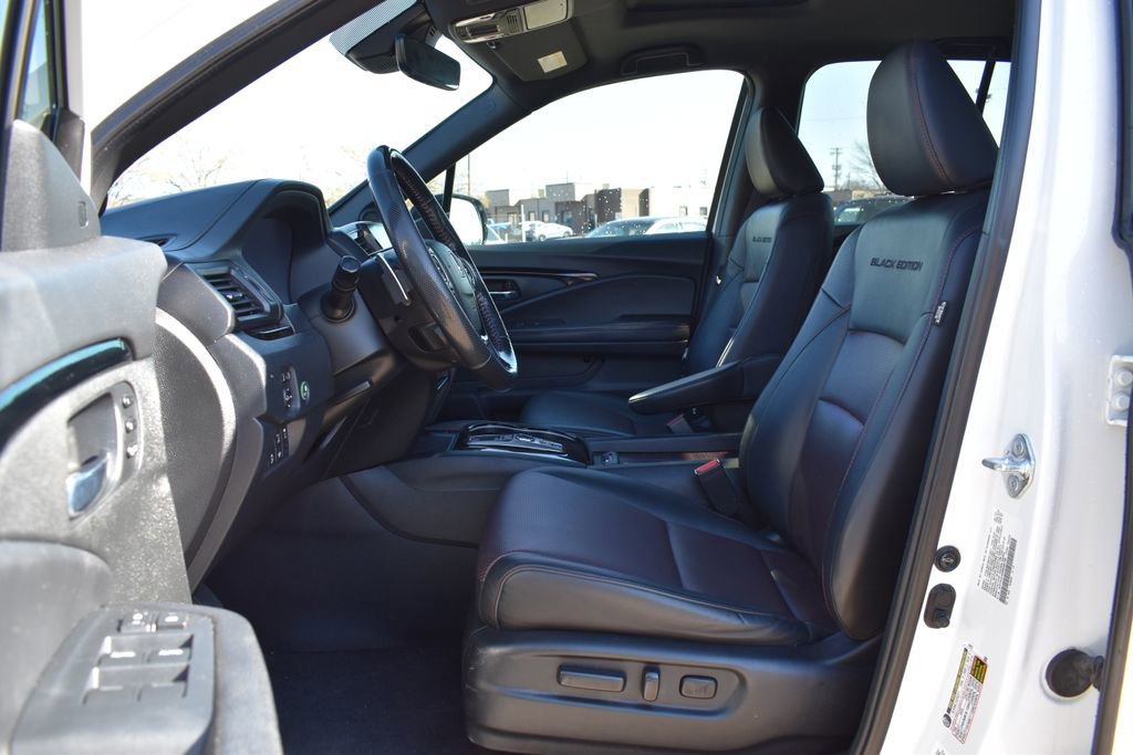 Used 2021 Honda Ridgeline Black Edition image 9