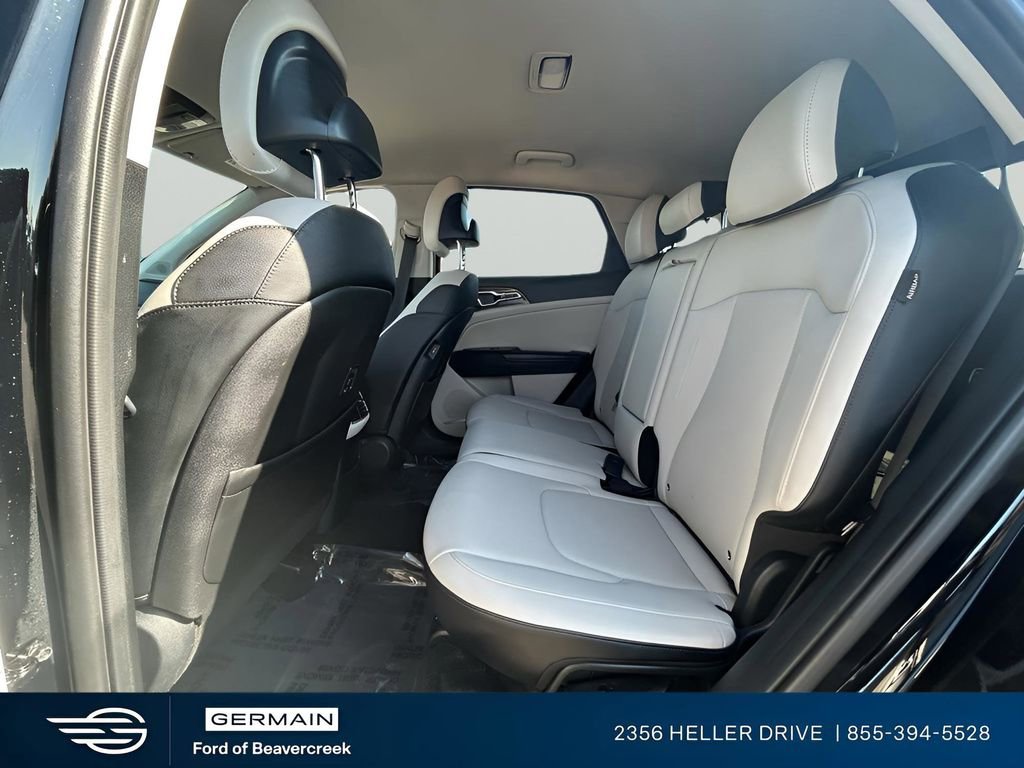 Used 2024 Kia Sportage EX FWD image 29