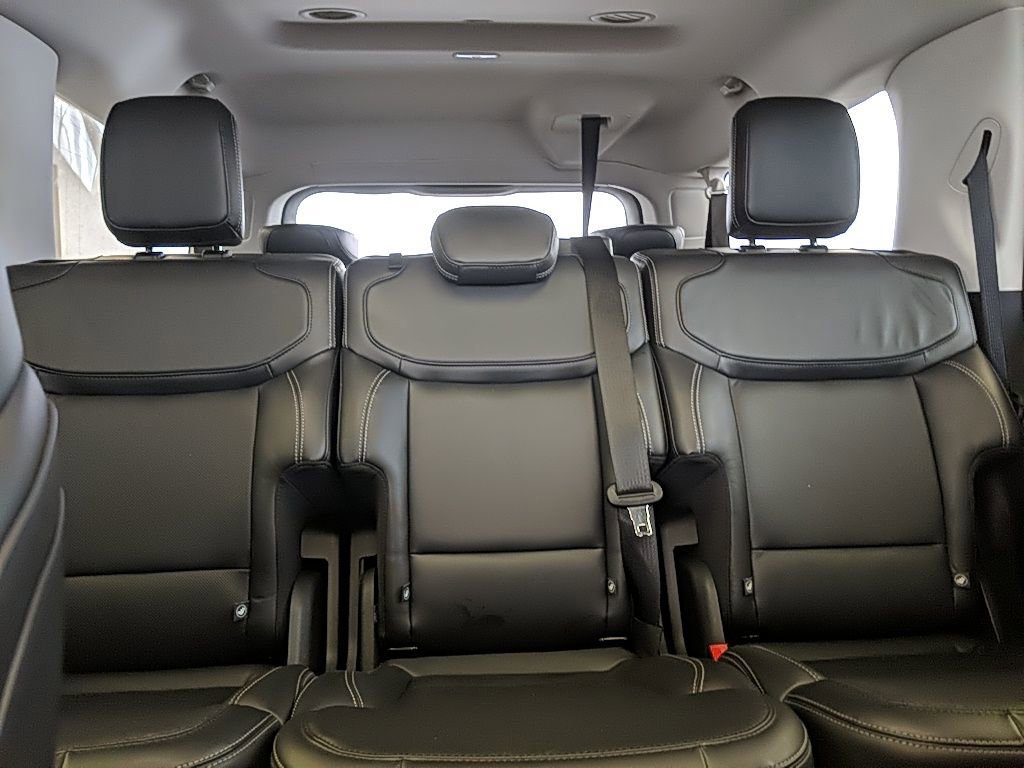 Certified 2025 Ford Expedition Max Platinum image 37