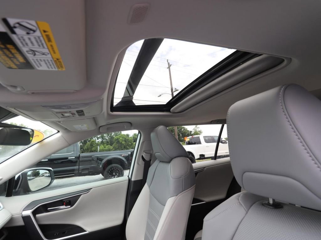 Used 2024 Toyota RAV4 Limited FWD image 4