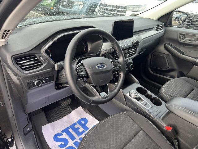 Certified 2024 Ford Escape Active w/ Cold Weather Package image 11