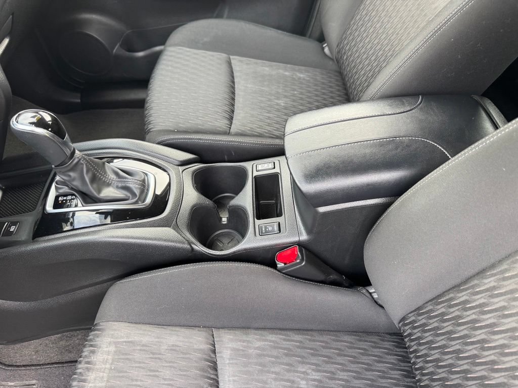 Used 2019 Nissan Rogue SV w/ Premium Package AWD/4WD image 10