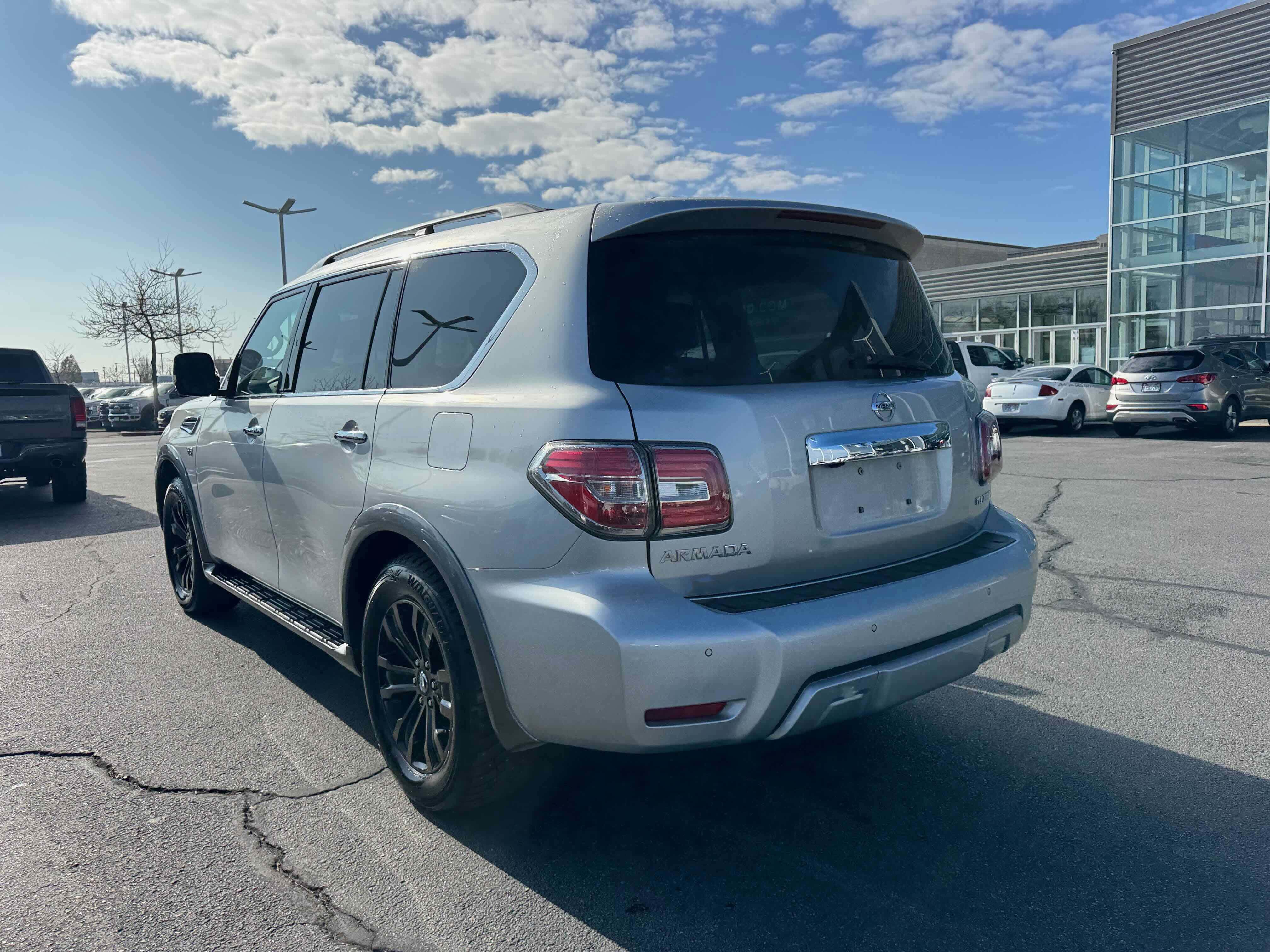 Used 2017 Nissan Armada Platinum image 5