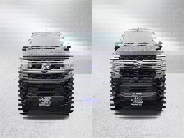 Certified 2024 Ford Expedition XLT image 9