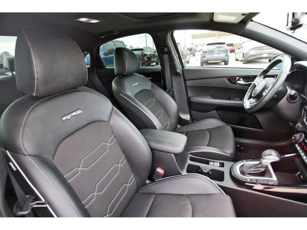 Used 2024 Kia Forte GT-Line w/ GT-Line Premium Package FWD image 27