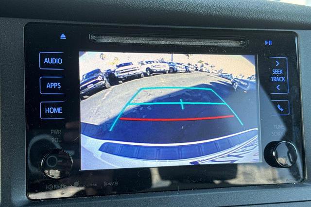 Used 2017 Toyota Sienna LE image 15