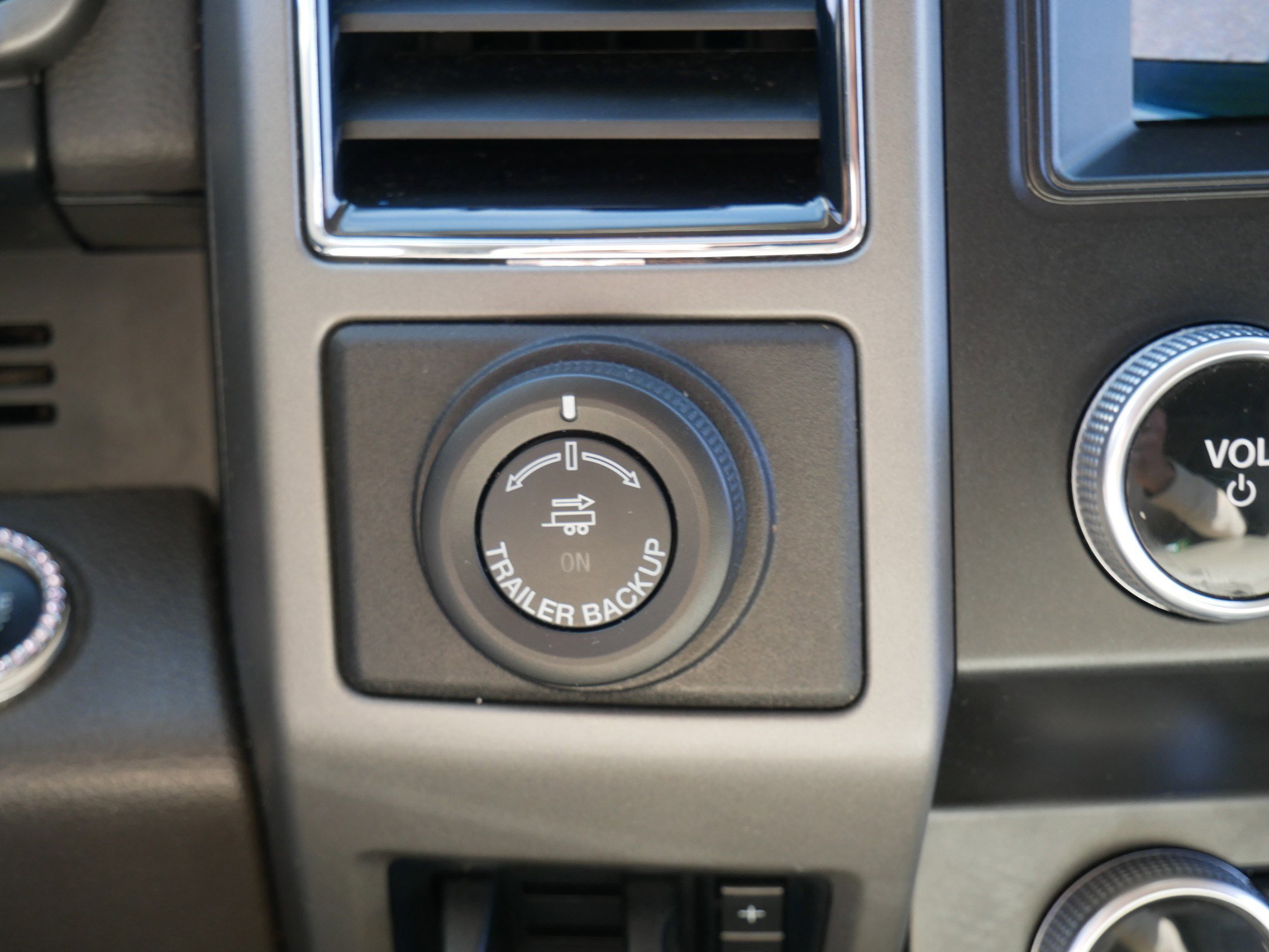 Certified 2021 Ford Expedition Max XLT image 47