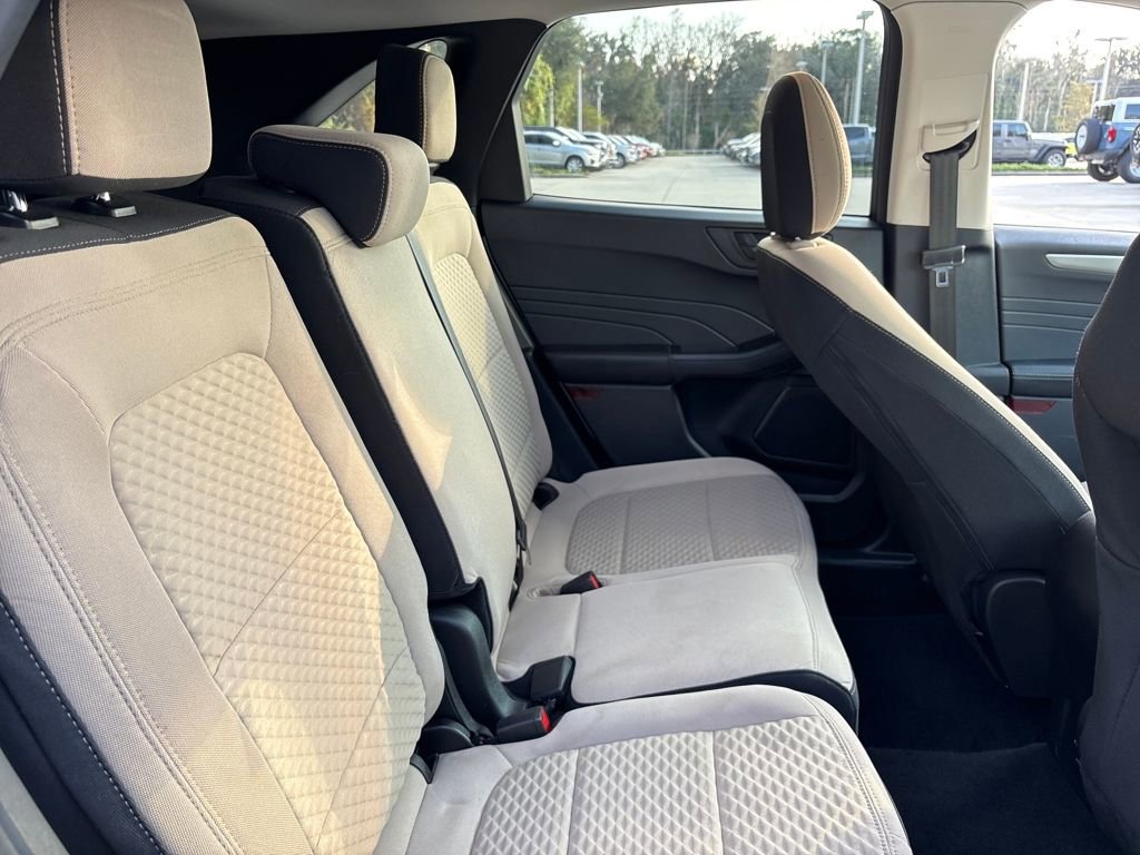 Certified 2022 Ford Escape SE image 28