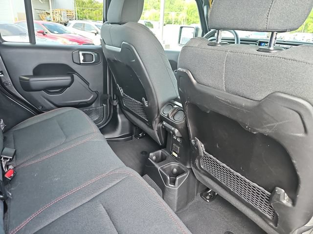 Used 2025 Jeep Wrangler Unlimited Rubicon AWD/4WD image 13