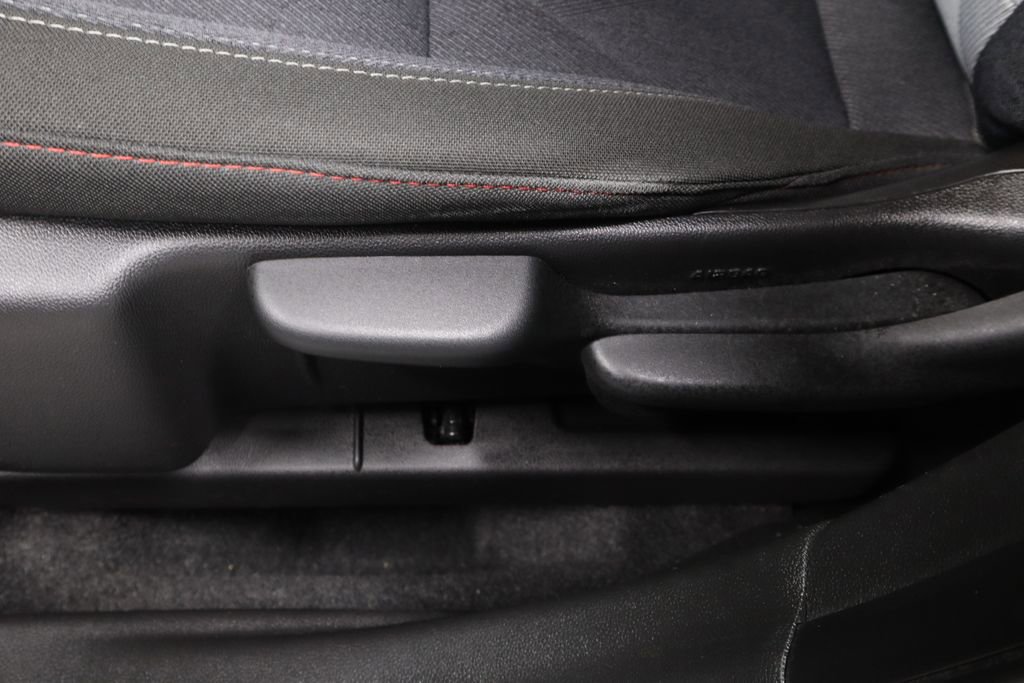 Used 2024 Chevrolet Trax RS w/ Driver Confidence Package image 24